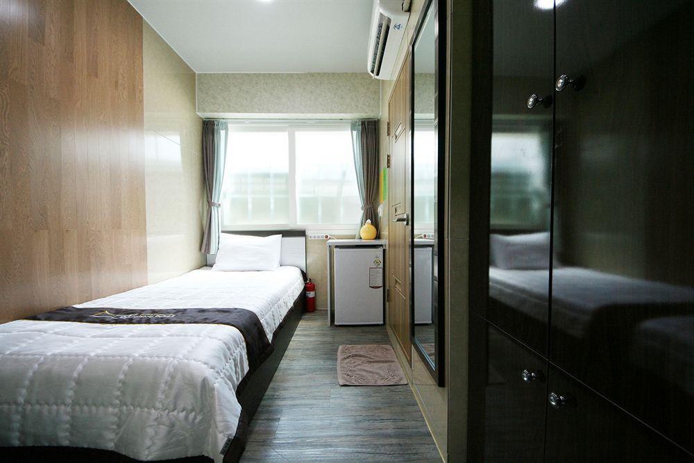 Guesthouse Myeongdong 2 首爾 外观 照片